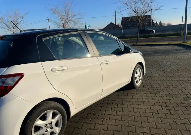 TOYOTA Yaris 1.0 Comfort