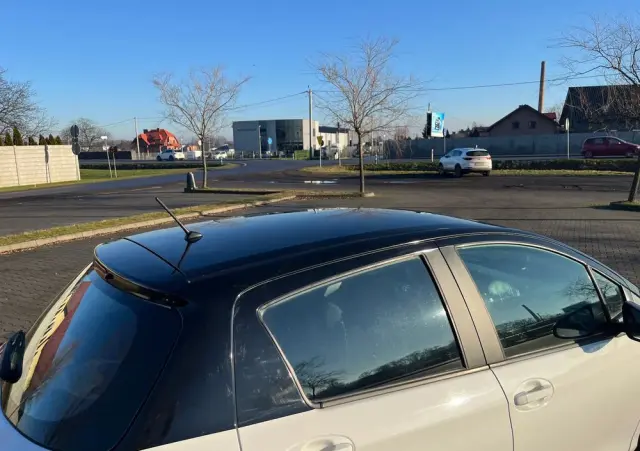 TOYOTA Yaris 1.0 Comfort