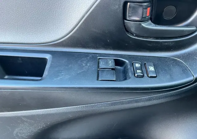 TOYOTA Yaris 1.0 Comfort