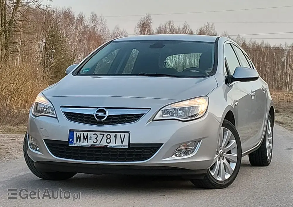 OPEL Astra 1.6 Automatik Cosmo