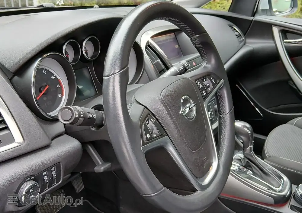 OPEL Astra 1.6 Automatik Cosmo