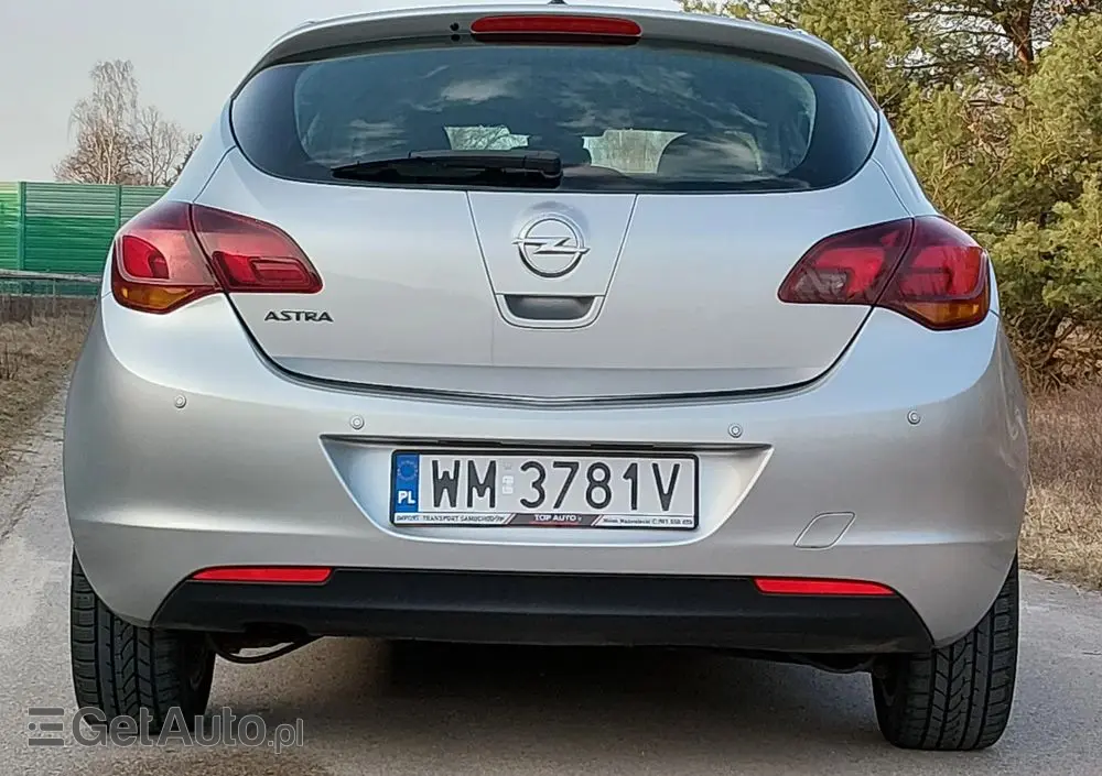 OPEL Astra 1.6 Automatik Cosmo