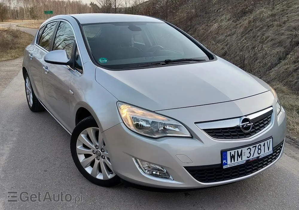 OPEL Astra 1.6 Automatik Cosmo