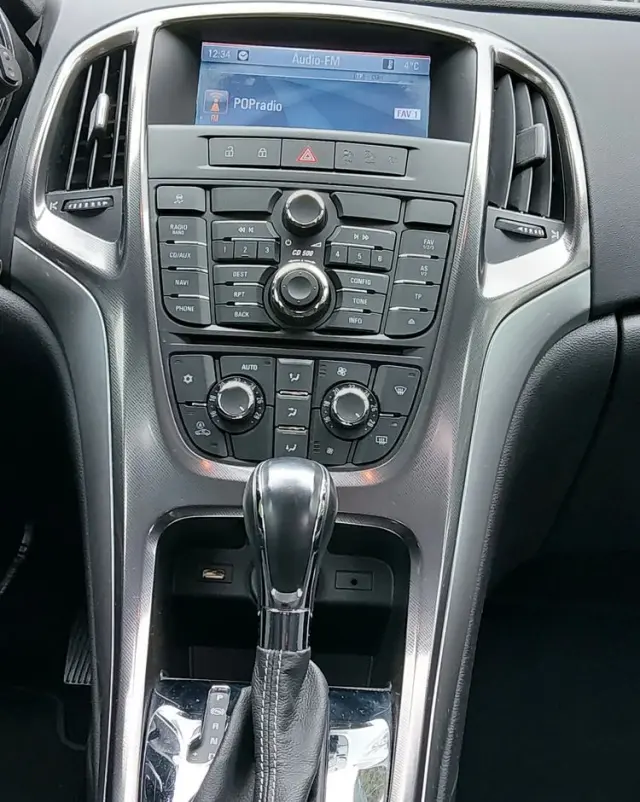 OPEL Astra 1.6 Automatik Cosmo