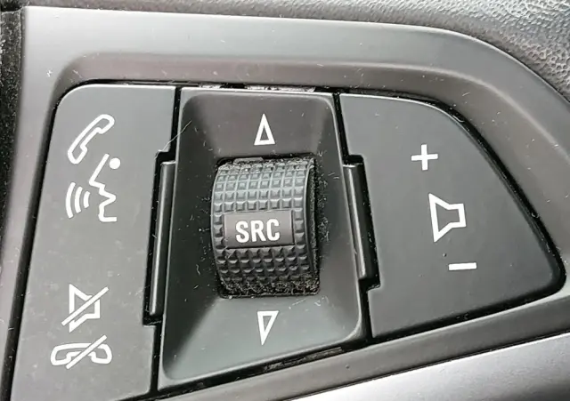 OPEL Astra 1.6 Automatik Cosmo