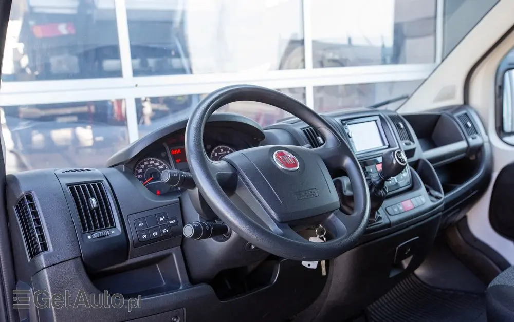 FIAT Ducato 2.3 KONTENER + WINDA dHollandia 750kg 