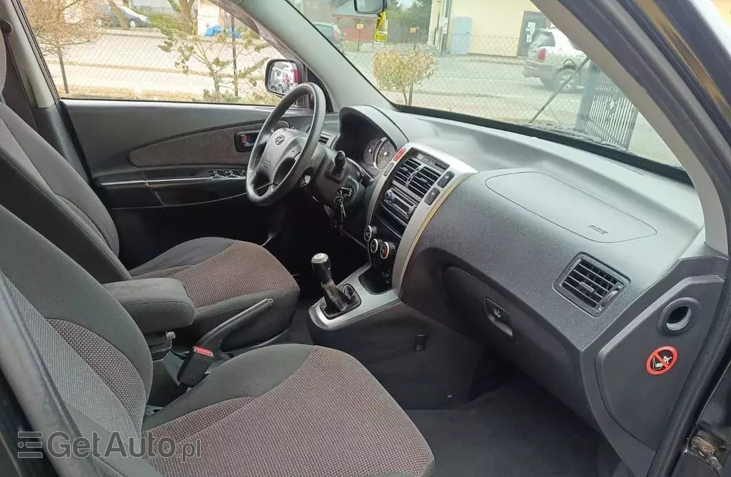 HYUNDAI Tucson 