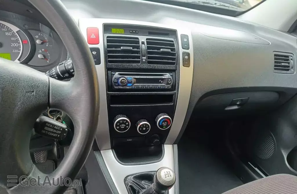 HYUNDAI Tucson 