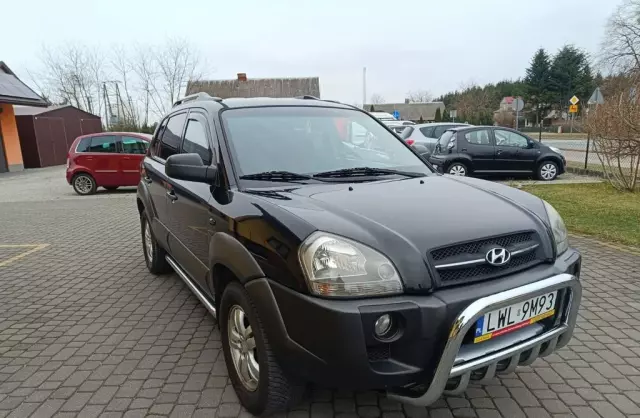 HYUNDAI Tucson 