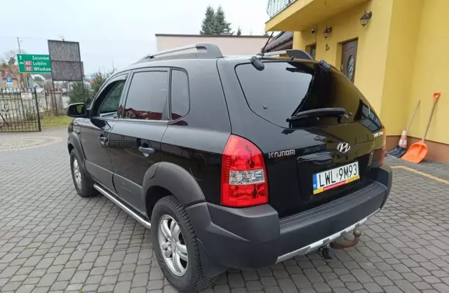 HYUNDAI Tucson 