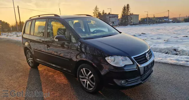 VOLKSWAGEN Touran 2.0 TDI Trendline DSG