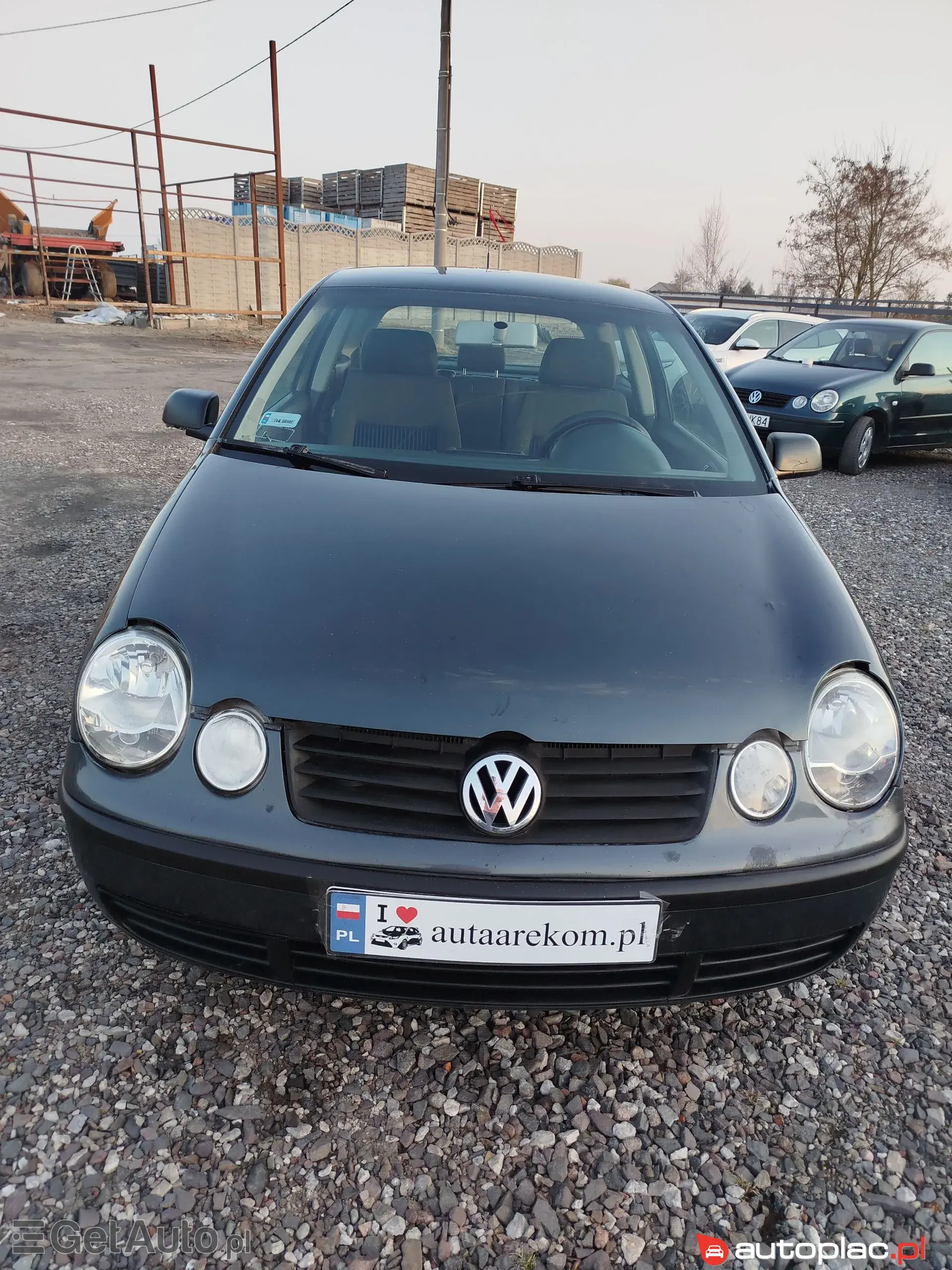 VOLKSWAGEN Polo 