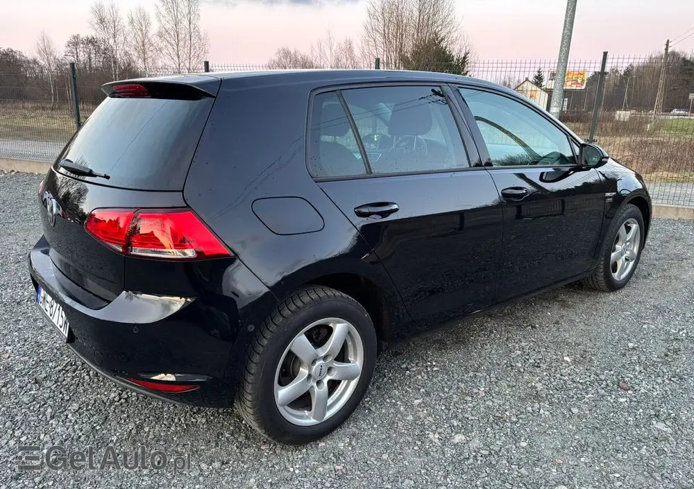 VOLKSWAGEN Golf 1.2 TSI BlueMotion Technology Cup