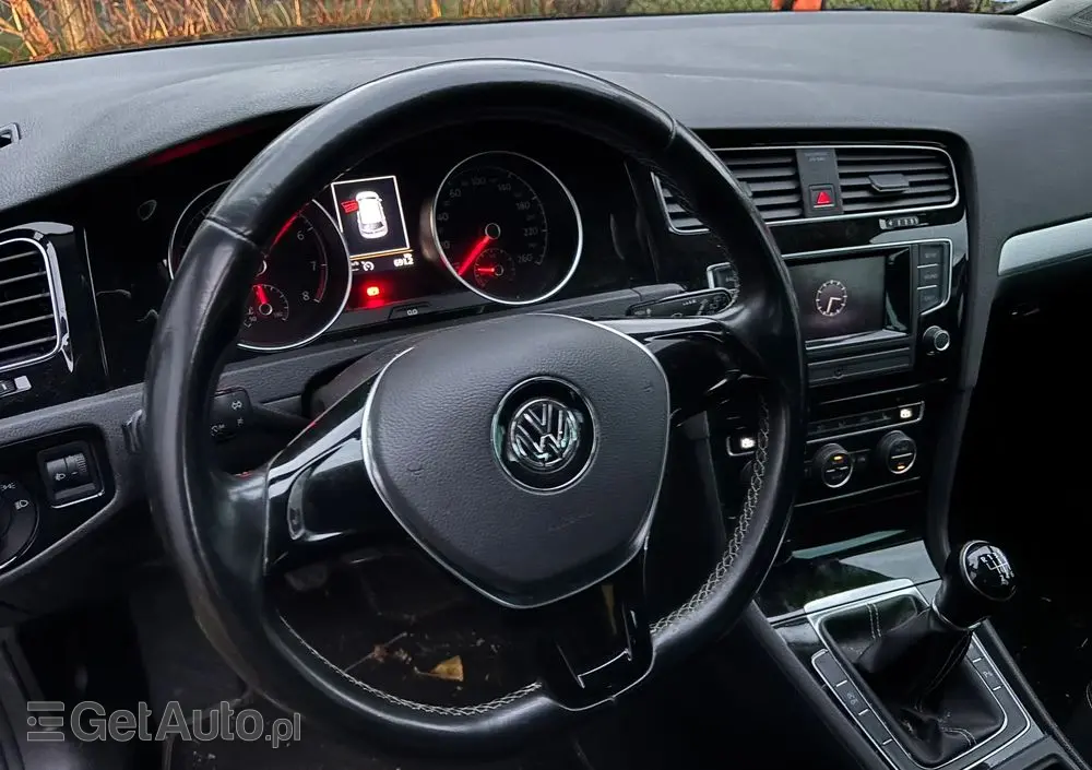 VOLKSWAGEN Golf 1.2 TSI BlueMotion Technology Cup