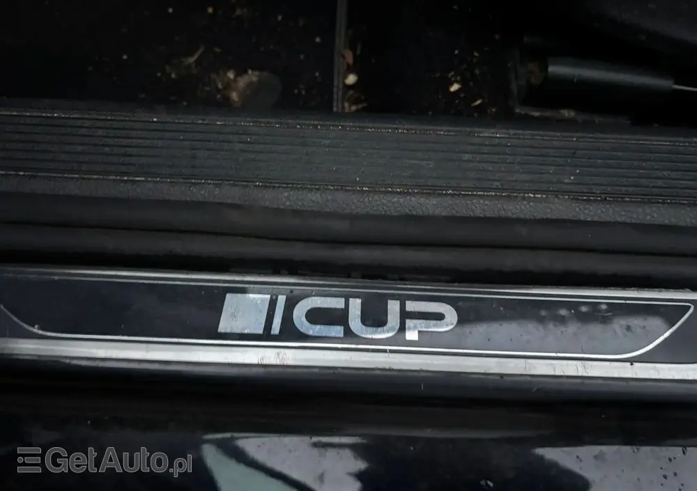VOLKSWAGEN Golf 1.2 TSI BlueMotion Technology Cup