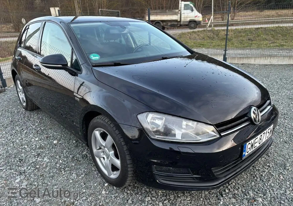 VOLKSWAGEN Golf 1.2 TSI BlueMotion Technology Cup