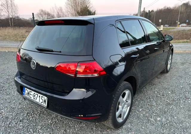 VOLKSWAGEN Golf 1.2 TSI BlueMotion Technology Cup