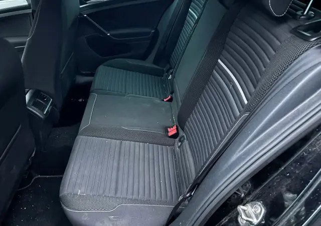 VOLKSWAGEN Golf 1.2 TSI BlueMotion Technology Cup