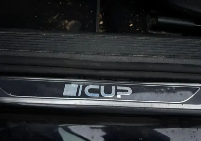 VOLKSWAGEN Golf 1.2 TSI BlueMotion Technology Cup