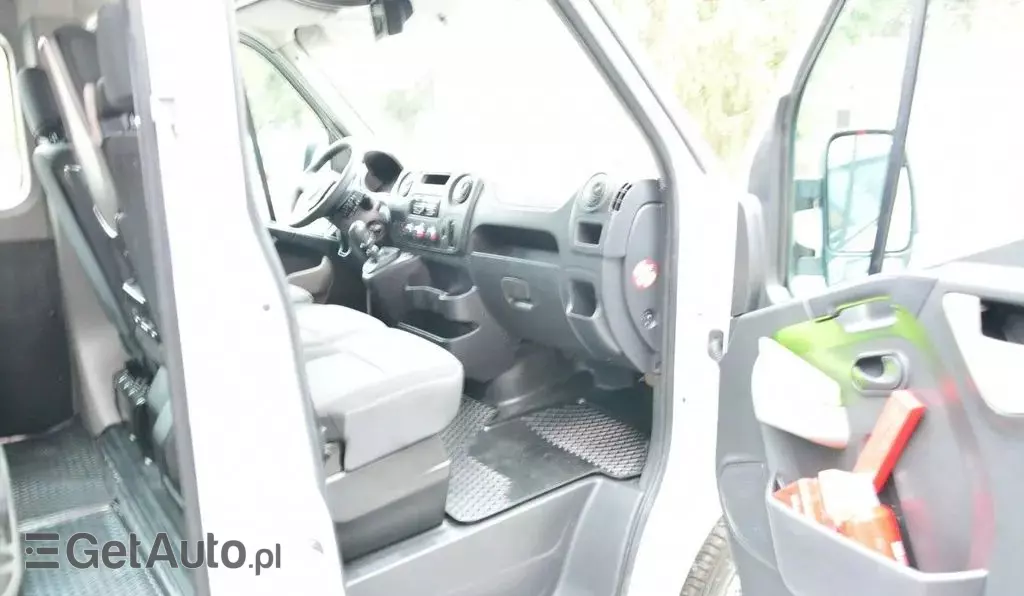 RENAULT Master 