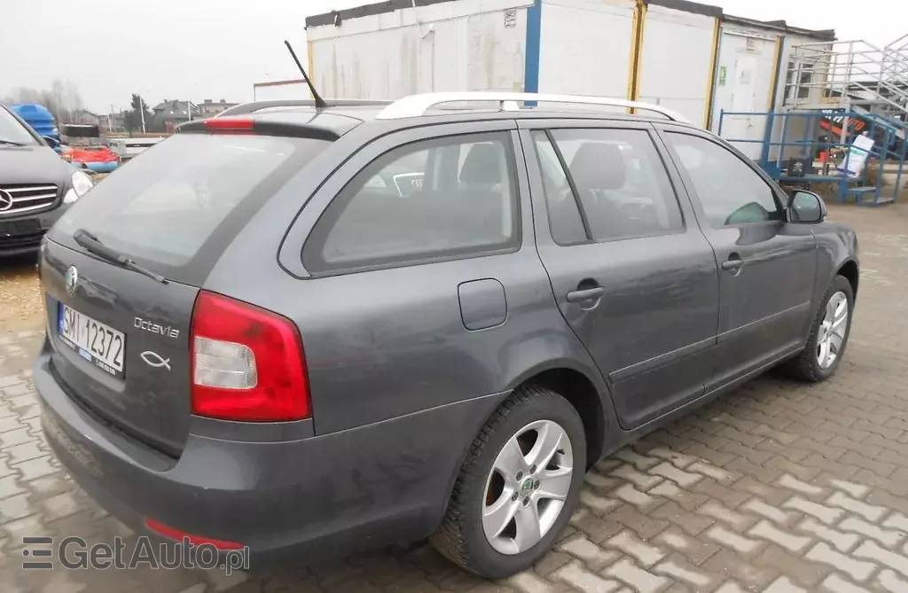 SKODA Octavia 