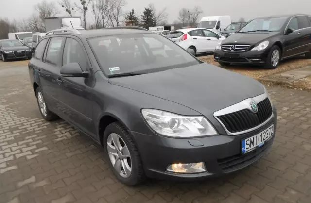 SKODA Octavia 
