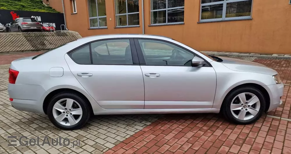 SKODA Octavia 1.6 TDI Elegance