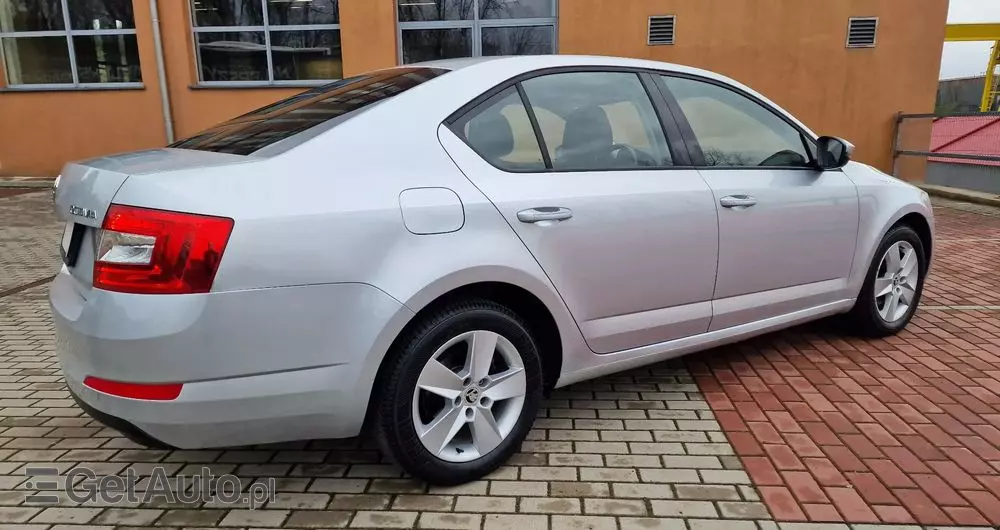 SKODA Octavia 1.6 TDI Elegance