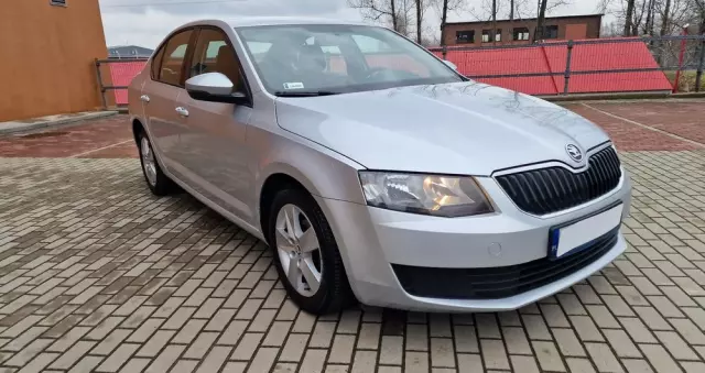 SKODA Octavia 1.6 TDI Elegance