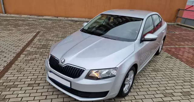 SKODA Octavia 1.6 TDI Elegance