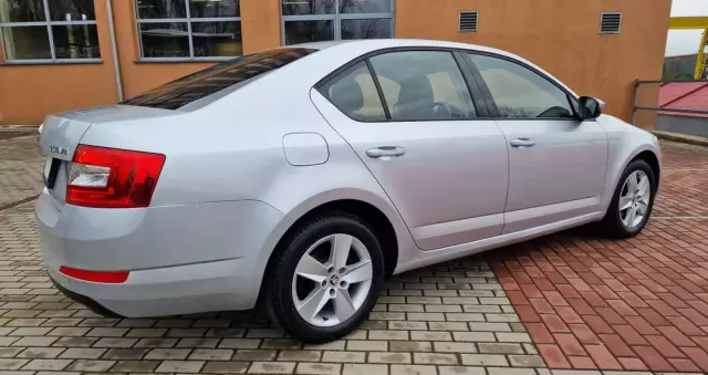 SKODA Octavia 1.6 TDI Elegance