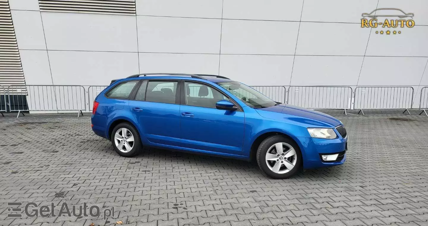 SKODA Octavia 