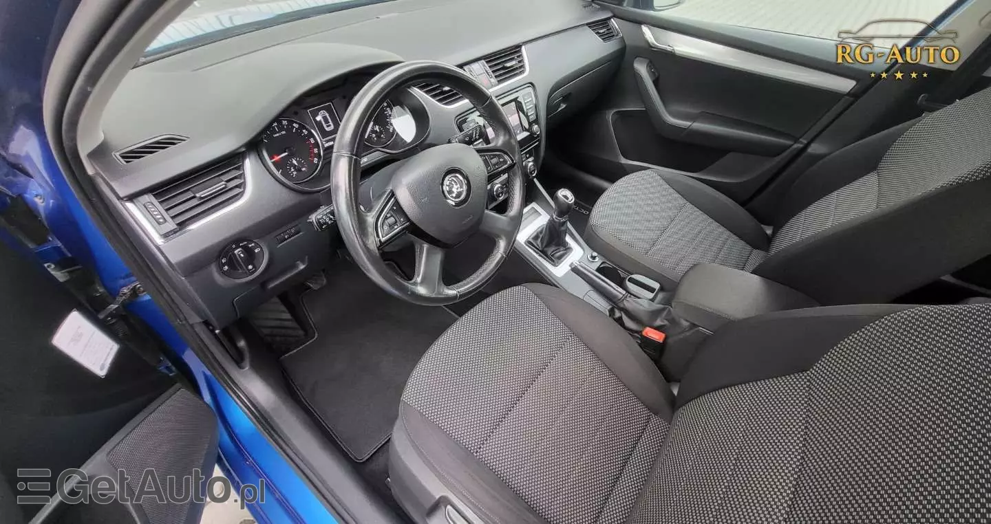 SKODA Octavia 