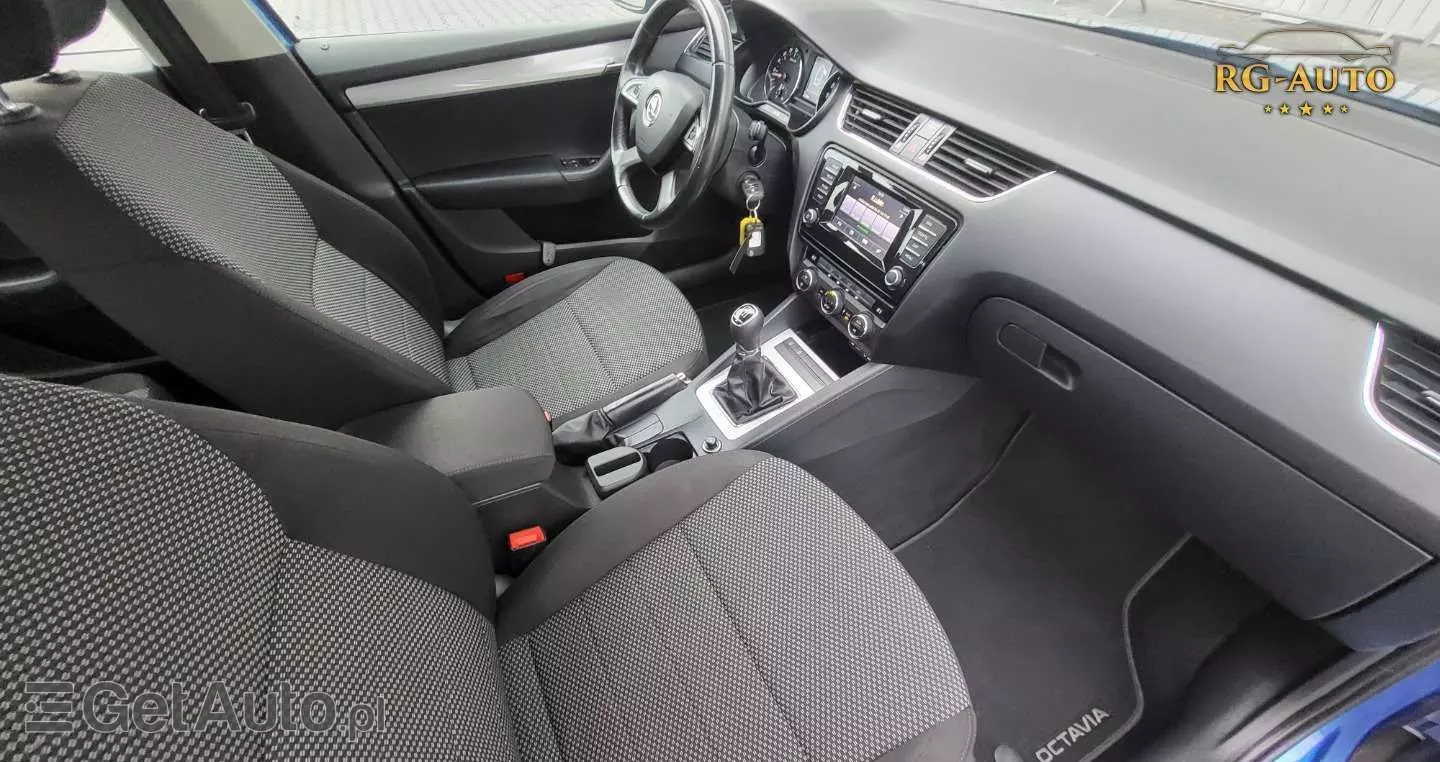 SKODA Octavia 