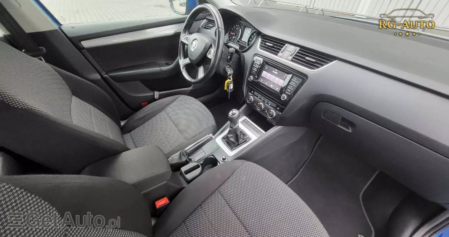 SKODA Octavia 