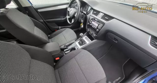 SKODA Octavia 