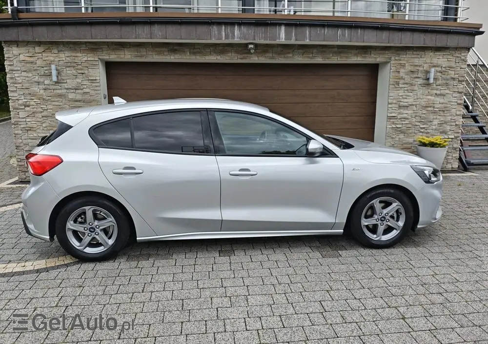 FORD Focus 1.0 EcoBoost mHEV ST-Line X
