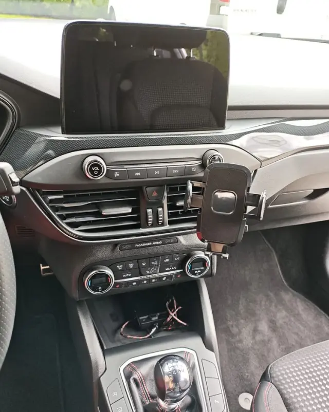 FORD Focus 1.0 EcoBoost mHEV ST-Line X