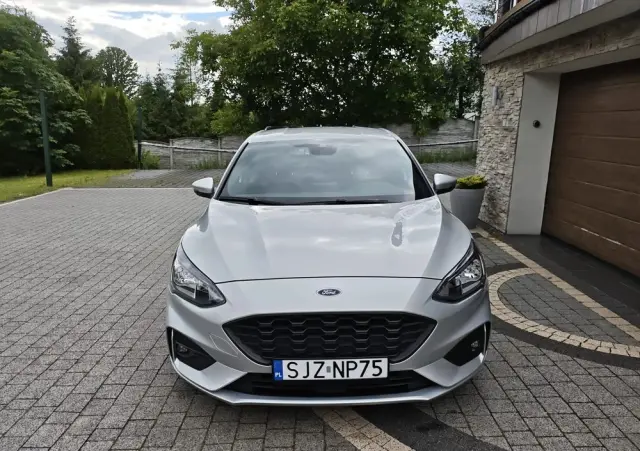 FORD Focus 1.0 EcoBoost mHEV ST-Line X