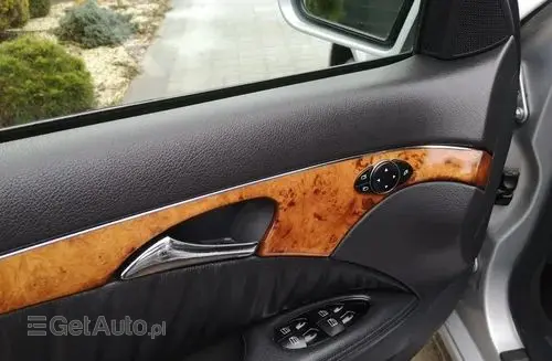 MERCEDES-BENZ Klasa E 