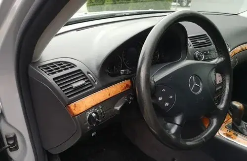 MERCEDES-BENZ Klasa E 