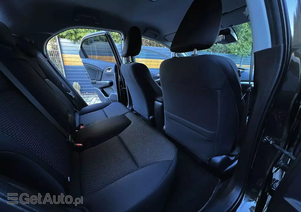 HONDA Civic 1.8 i-VTEC Automatik Elegance