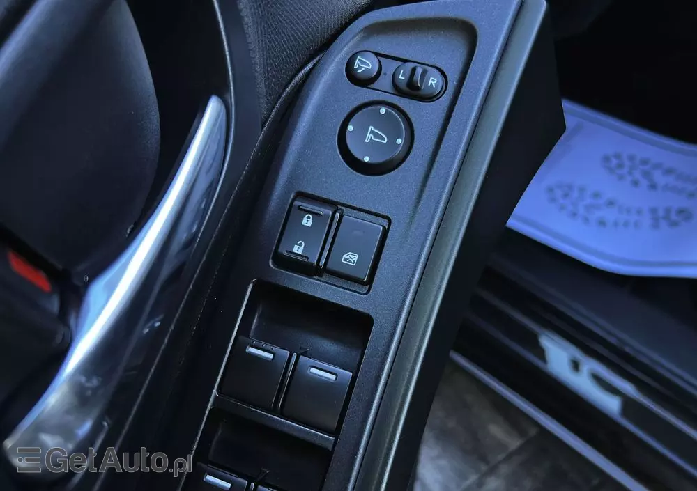 HONDA Civic 1.8 i-VTEC Automatik Elegance