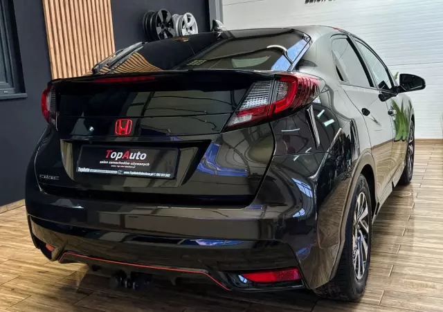 HONDA Civic 1.8 i-VTEC Automatik Elegance