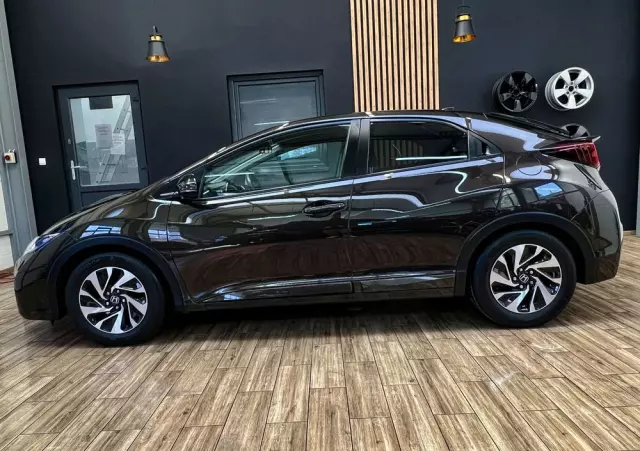 HONDA Civic 1.8 i-VTEC Automatik Elegance