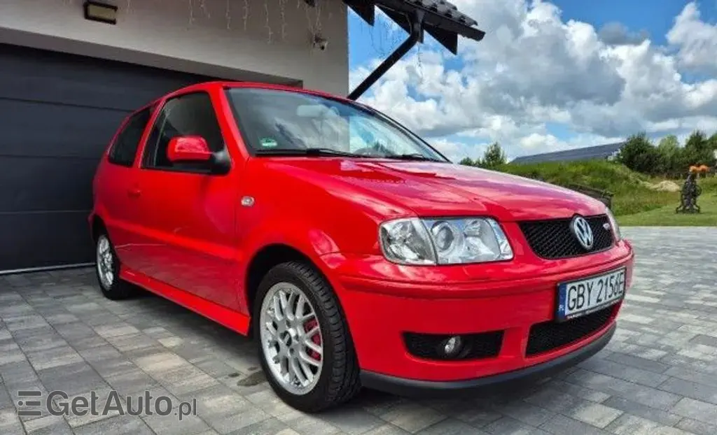 VOLKSWAGEN Polo 