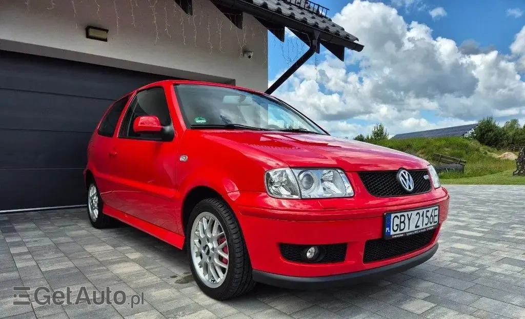 VOLKSWAGEN Polo 