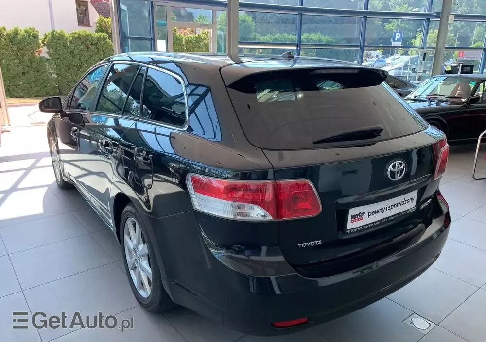 TOYOTA Avensis 2.2 D-4D Platinium