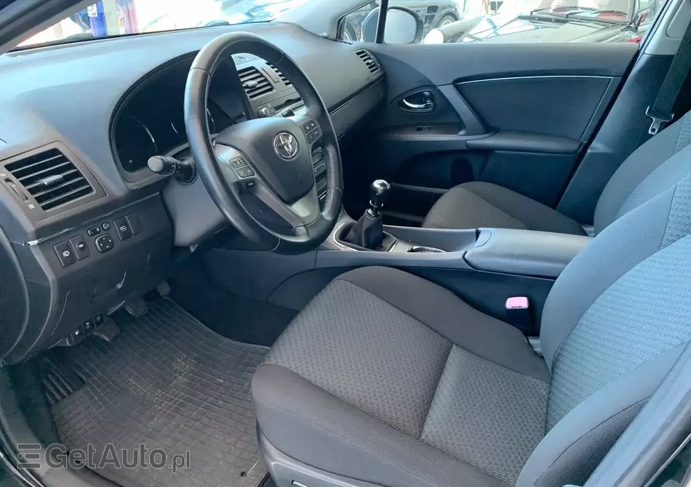 TOYOTA Avensis 2.2 D-4D Platinium