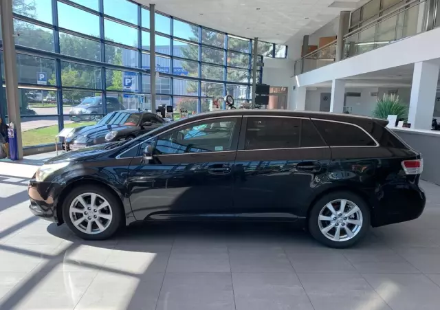 TOYOTA Avensis 2.2 D-4D Platinium